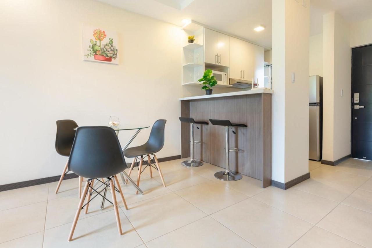 Boulevard Park Apto #27 - 2Bdrm - Selena Segura Heredia Buitenkant foto